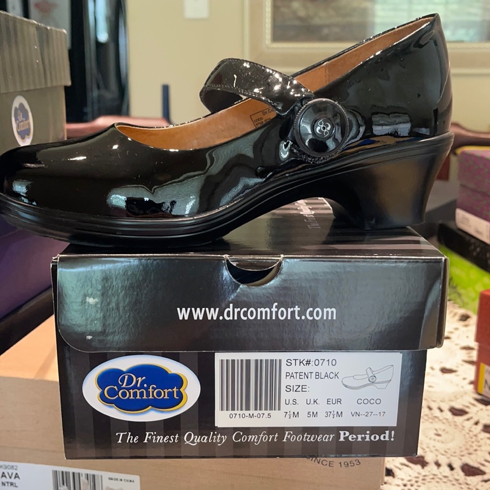 Dr Comfort black patent leather heels